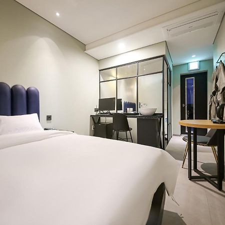 Songpa Boutique Hotel Xym Сеул Екстериор снимка