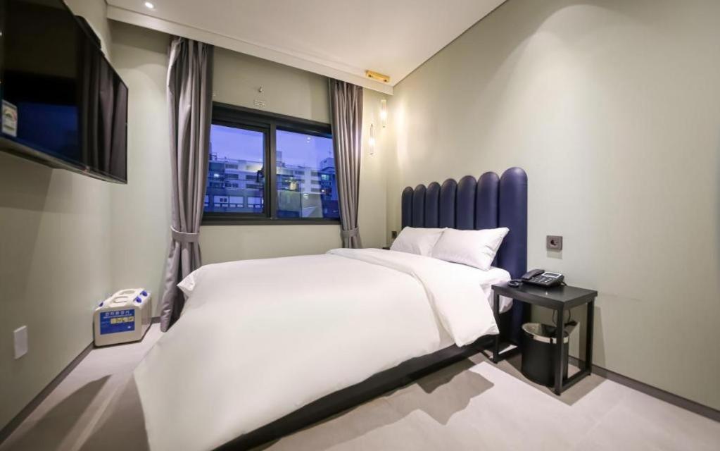 Songpa Boutique Hotel Xym Сеул Екстериор снимка